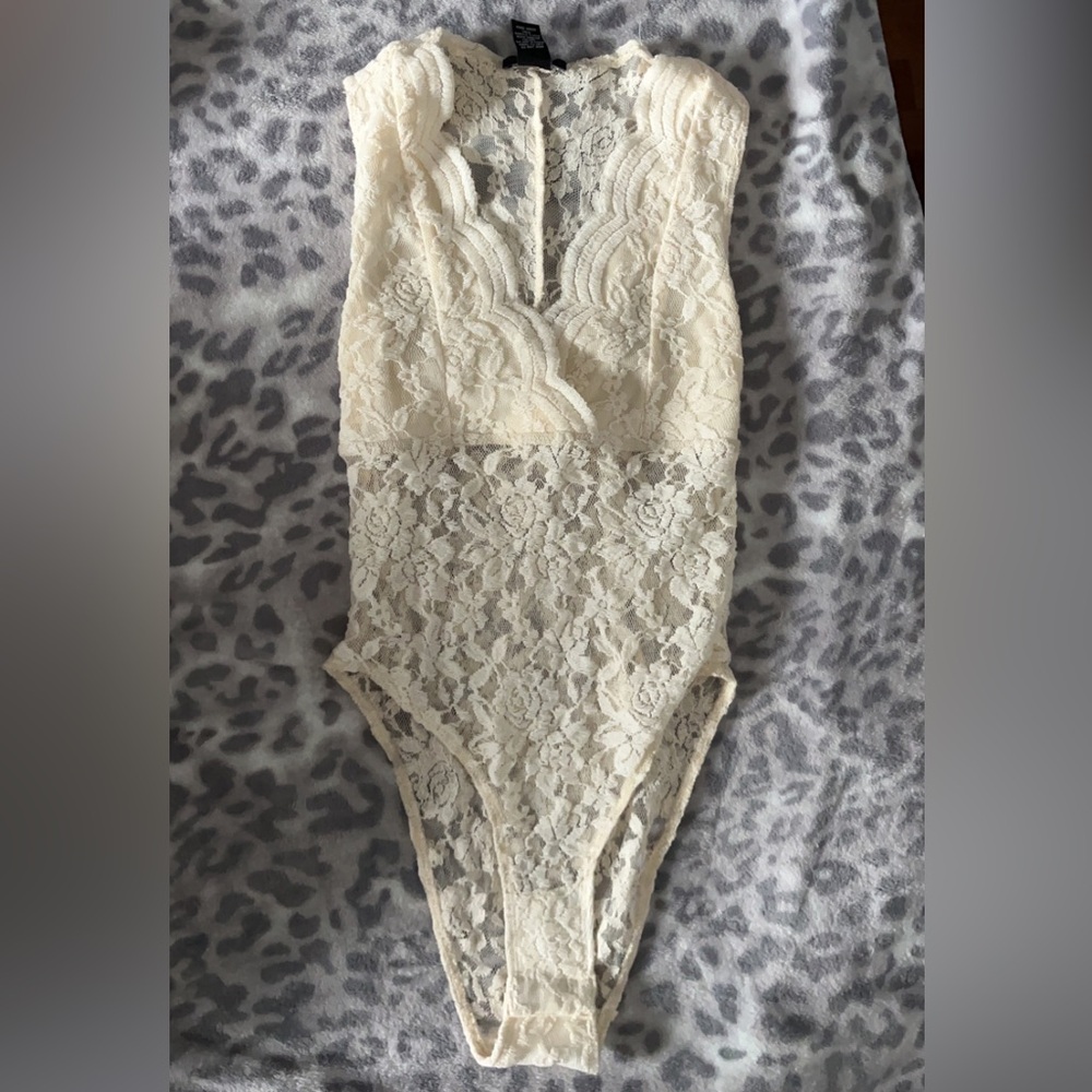 Elegant Lace Bodysuit - Cream color